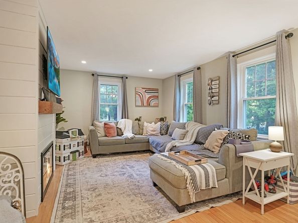 4 Rebecca Drive, Marion MA 02738