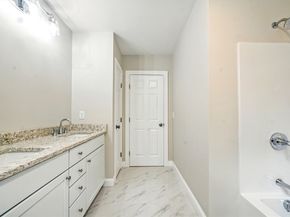 3 Hillside Ave, Westford MA 01886