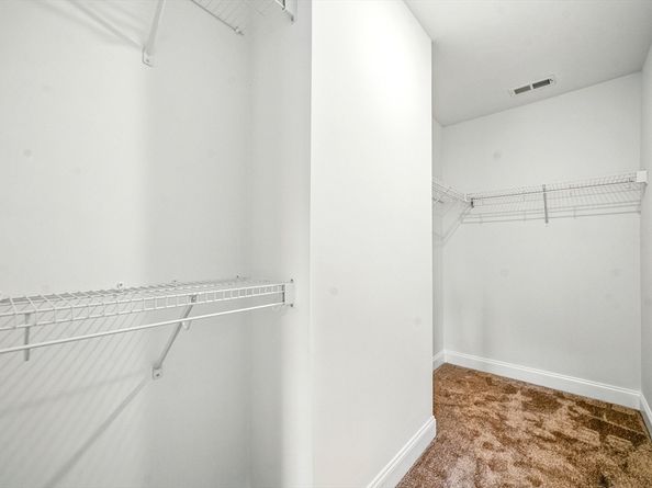 3 Hillside Ave, Westford MA 01886