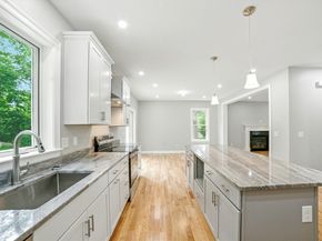 3 Hillside Ave, Westford MA 01886