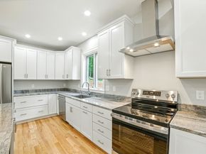 3 Hillside Ave, Westford MA 01886