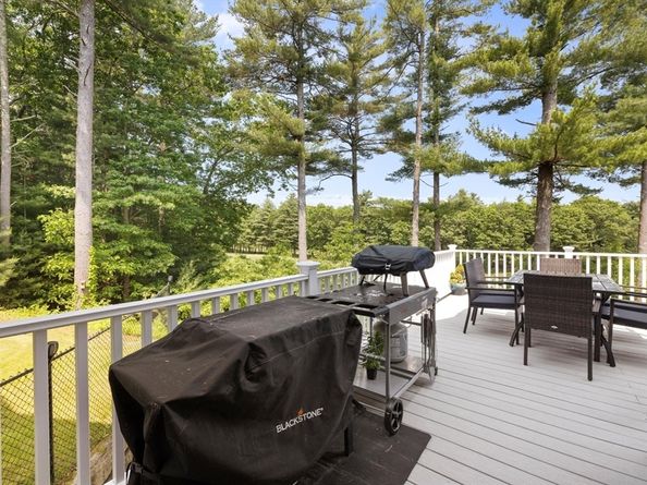 294 Country Club Way, Kingston MA 02364