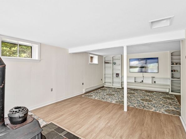 452 Lowell, Reading MA 01867
