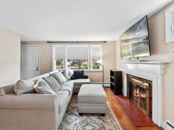 452 Lowell, Reading MA 01867