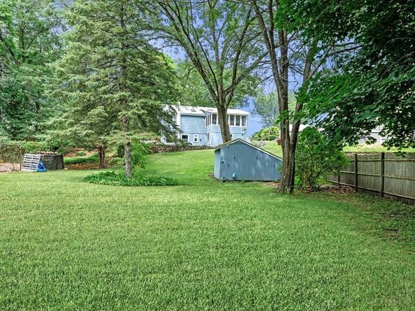 452 Lowell, Reading MA 01867