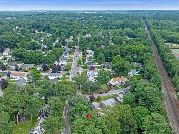 452 Lowell, Reading MA 01867