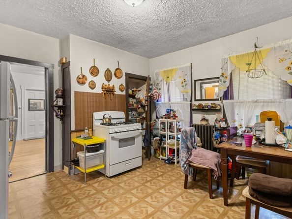 282 Belmont St, Brockton MA 02301