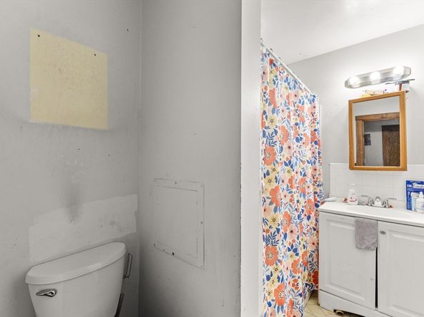 282 Belmont St, Brockton MA 02301