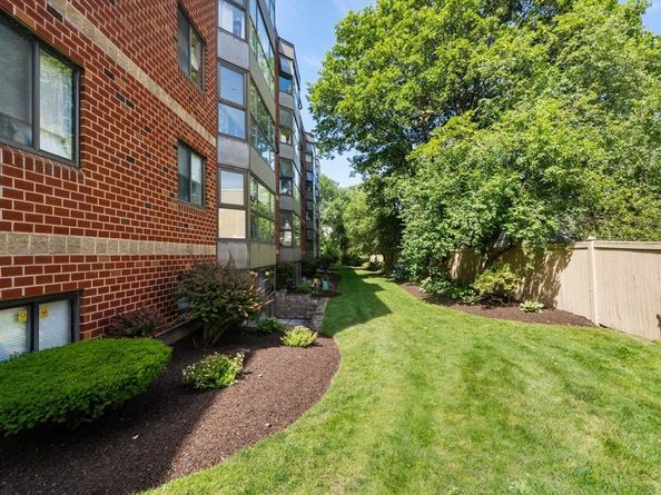 975 Mass Avenue 106, Arlington MA 02476