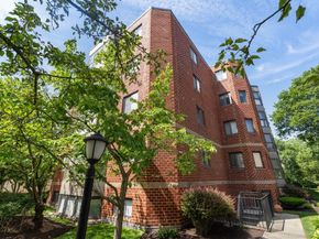 975 Mass Avenue 106, Arlington MA 02476