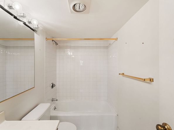 975 Mass Avenue 106, Arlington MA 02476
