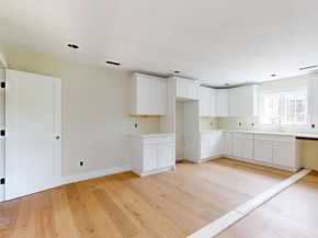 40 Hastings Avenue, Worcester MA 01606