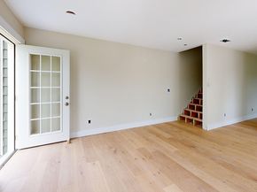 40 Hastings Avenue, Worcester MA 01606