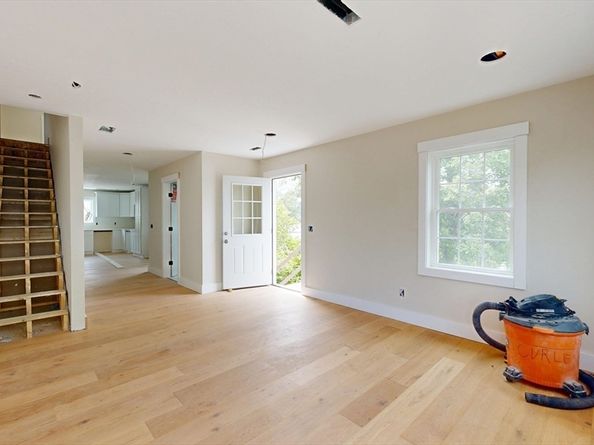 40 Hastings Avenue, Worcester MA 01606