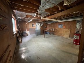 97 Worcester St, Southbridge MA 01550