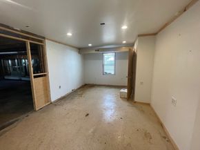 97 Worcester St, Southbridge MA 01550