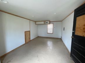 97 Worcester St, Southbridge MA 01550