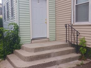 14 Douglas Court, Worcester MA 01603
