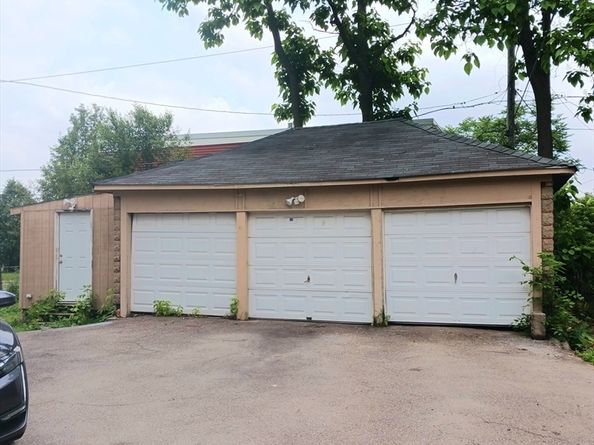 14 Douglas Court, Worcester MA 01603