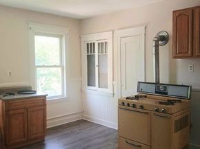 14 Douglas Court, Worcester MA 01603