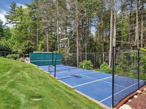 52 Sylvan Dr, Stow MA 01775
