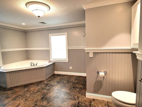 16 Washington St, Chelmsford MA 01863
