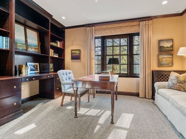71 Sears Rd, Brookline MA 02445