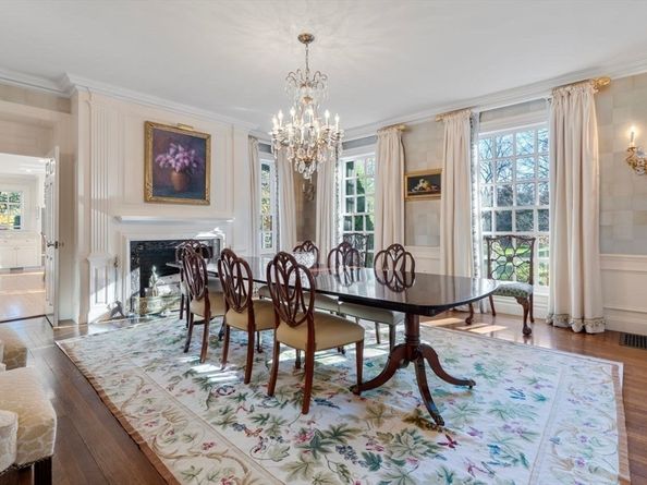 71 Sears Rd, Brookline MA 02445