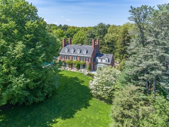 71 Sears Rd, Brookline MA 02445