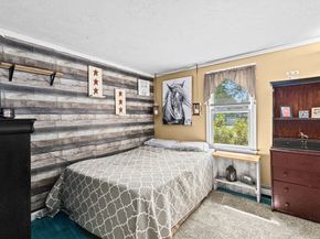 18 Russell Holmes Way, Carver MA 02330