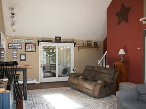 18 Russell Holmes Way, Carver MA 02330