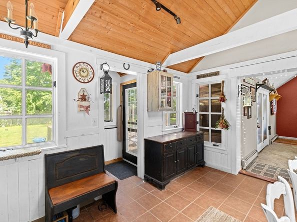 18 Russell Holmes Way, Carver MA 02330