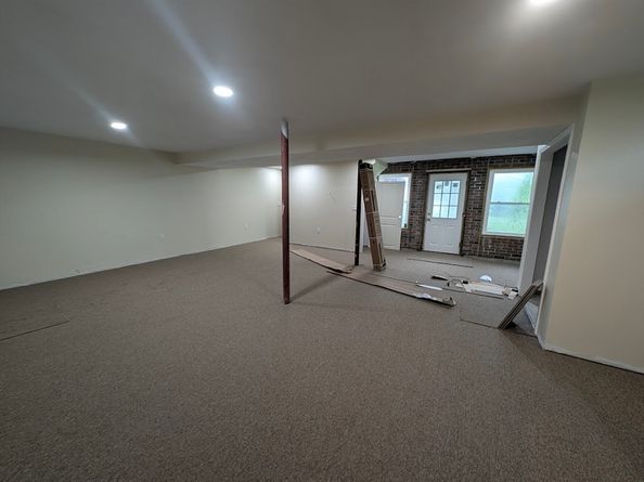 13 Boucher Rd, Charlton MA 01507