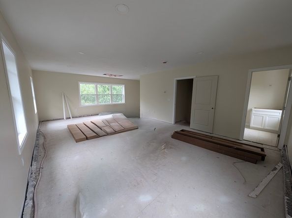 13 Boucher Rd, Charlton MA 01507