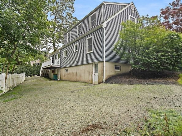 25 Indian Hill Road, Woburn MA 01801