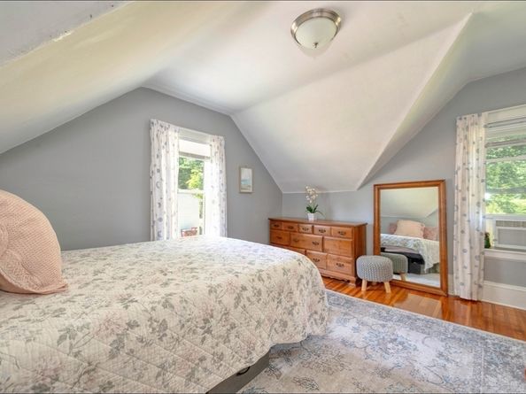 50 Cross St, Middleboro MA 02346