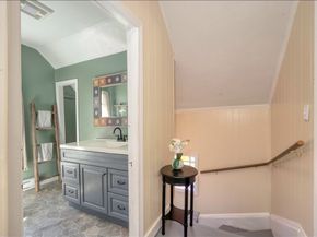 50 Cross St, Middleboro MA 02346