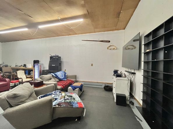 50 Cross St, Middleboro MA 02346