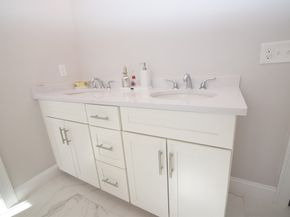5 Clarendon Circle Lot 4, Holbrook MA 02343