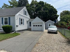 110 Holyoke St, Lynn MA 01905