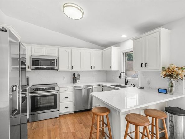 293 Wildwood Ave, Worcester MA 01603