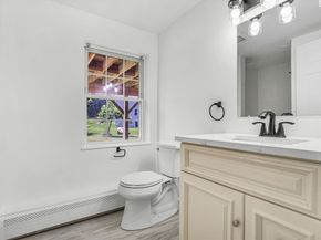293 Wildwood Ave, Worcester MA 01603