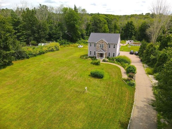 364 Chestnut Hill Rd, Millville MA 01529