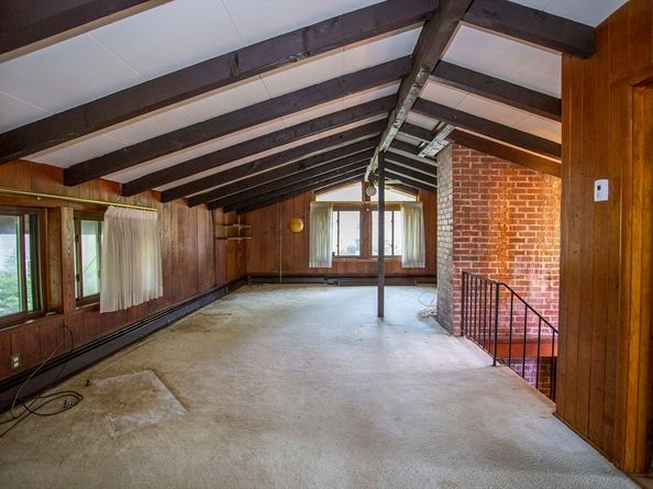 11 Hutchins Circle, Lynnfield MA 01940
