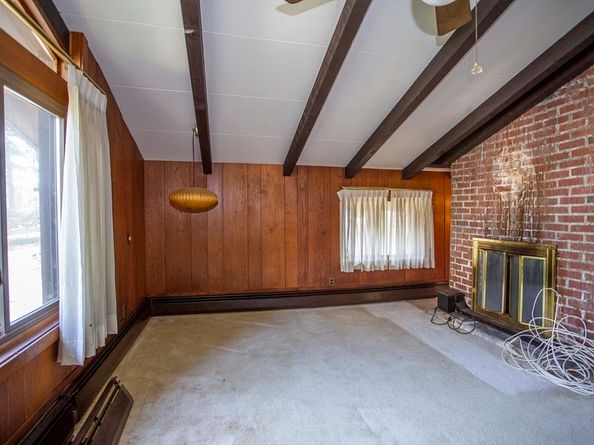 11 Hutchins Circle, Lynnfield MA 01940