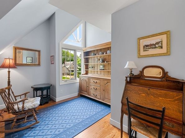 18 Phillips Pond Rd 18, Natick MA 01760