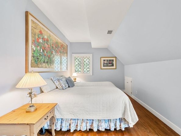 18 Phillips Pond Rd 18, Natick MA 01760