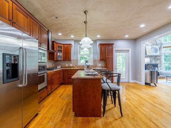 2 Regency Ridge, Andover MA 01810