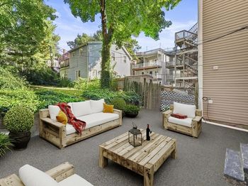 444 E 8th St.