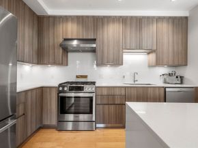 240 Salem St 3C, Medford MA 02155